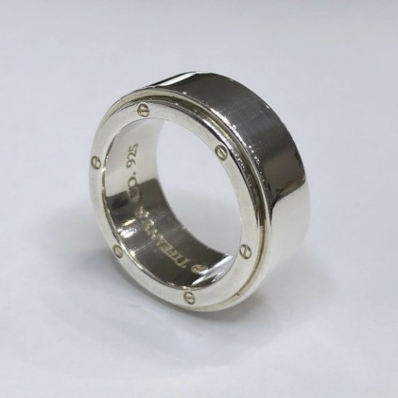 WOW!! LIKE NEW!! Masculine Tiffany & Co. Sterling Silver Men's Metropolis Ring - Picture 3 of 4